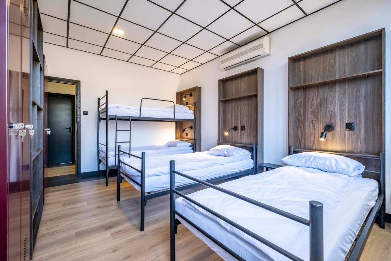 Vola Hostel Warsawa Bagian luar foto