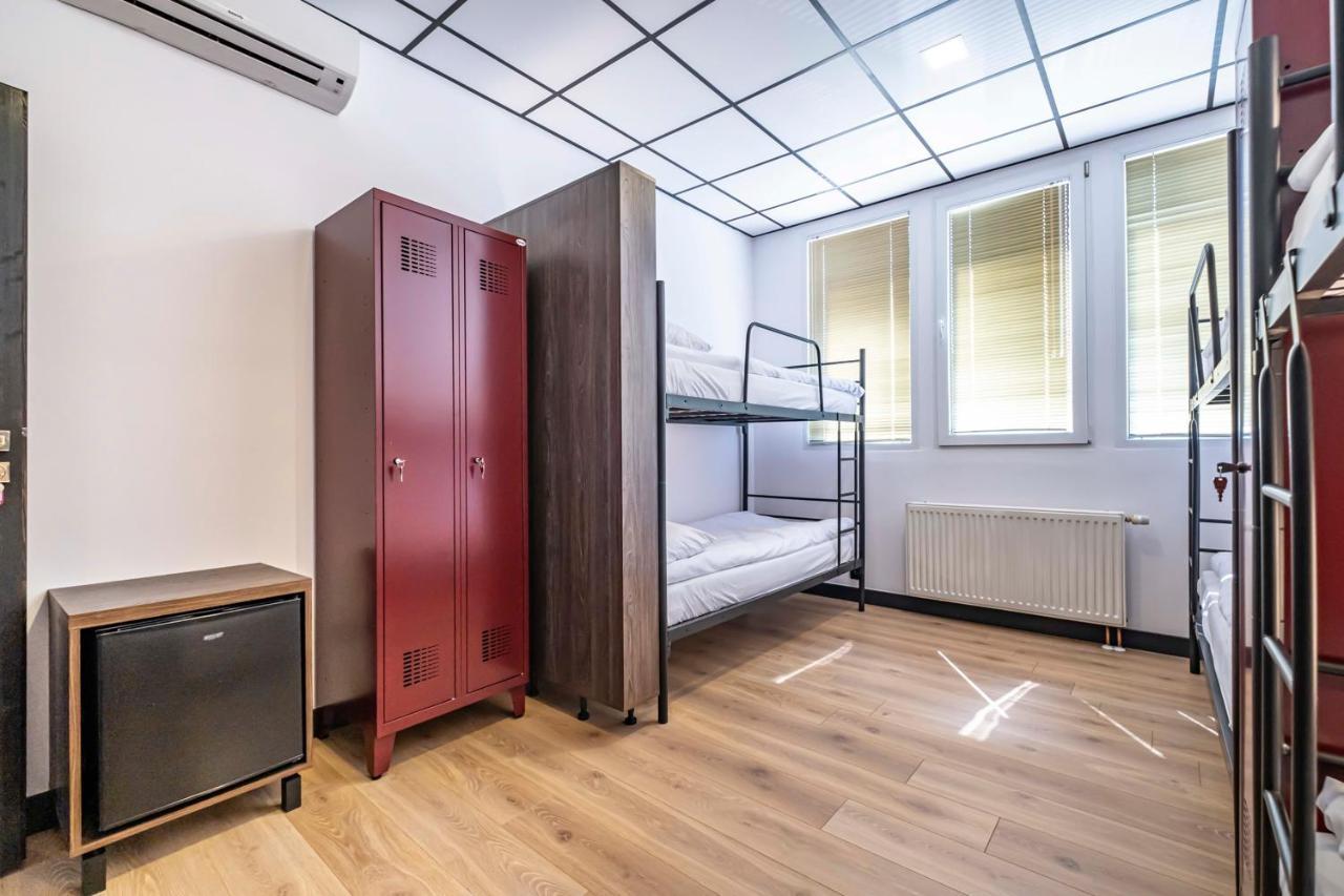 Vola Hostel Warsawa Bagian luar foto