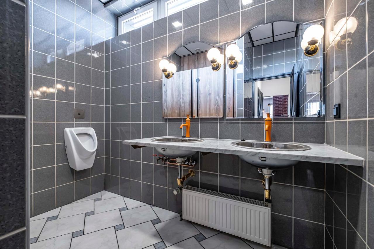 Vola Hostel Warsawa Bagian luar foto